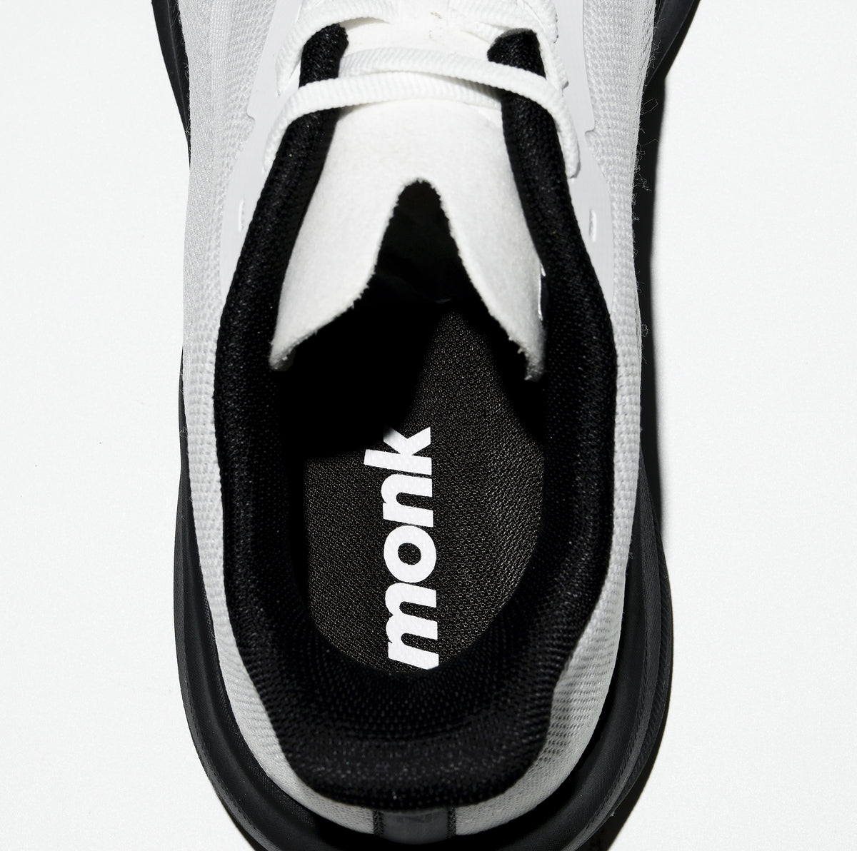 Zapatillas running Monk Zero Moonlight en uso