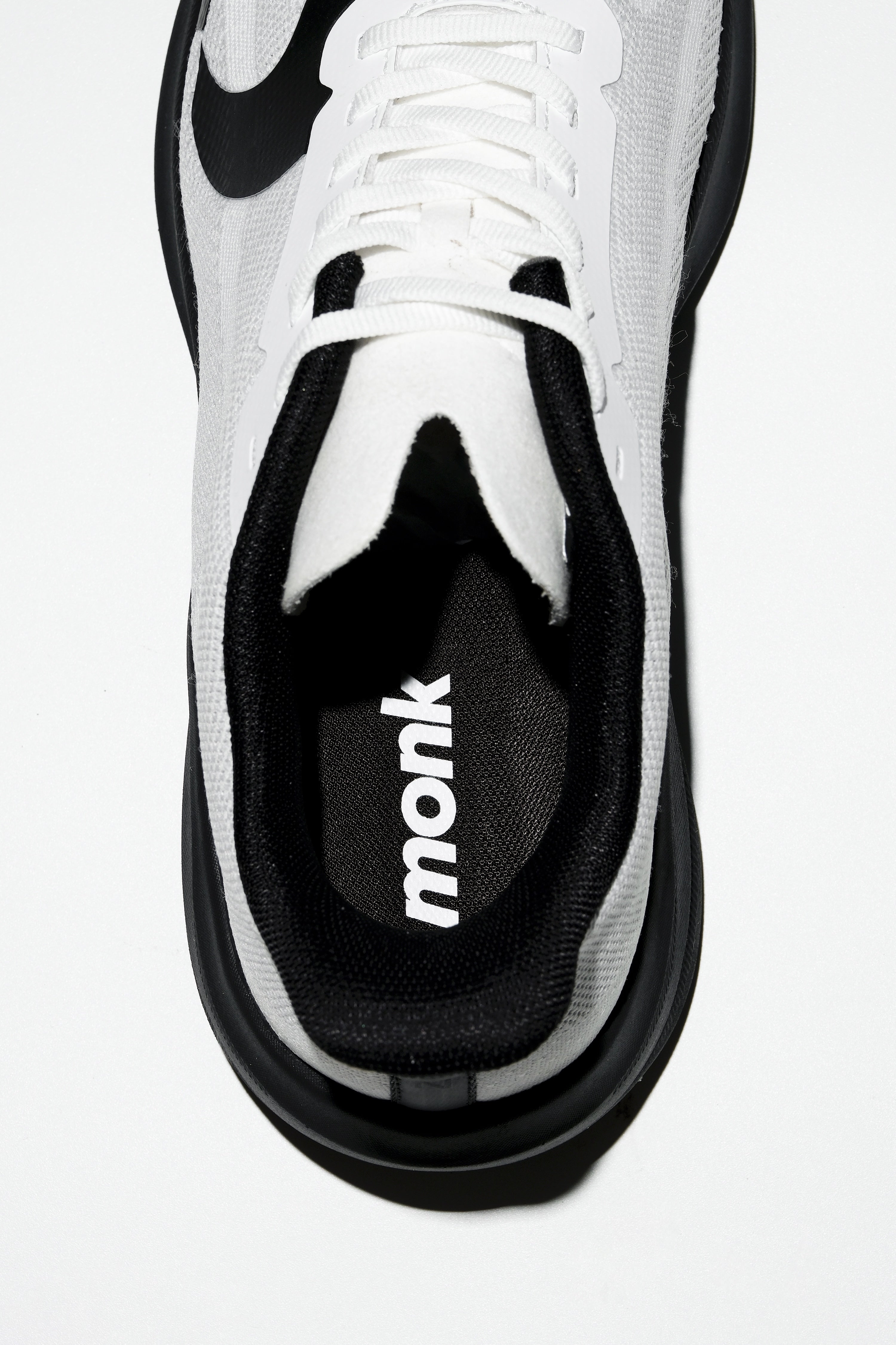 Zapatillas running Monk Zero Moonlight en uso