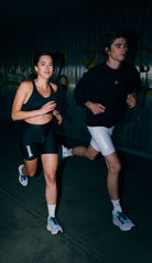 Detalle talón zapatilla Zero Minted Ice – logo Monk Performance bordado en contrafuerte